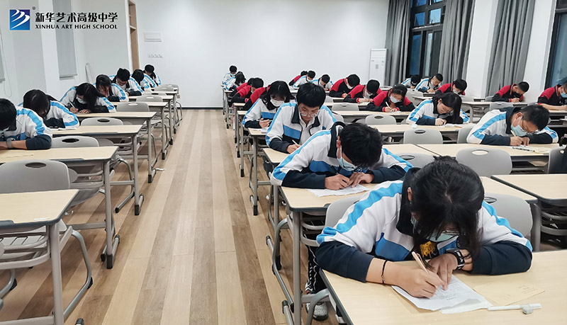 展0029cc金沙贵宾会学子风采，，， 助主题素养提升——我校进行首届“0029cc金沙贵宾会杯”数独大赛