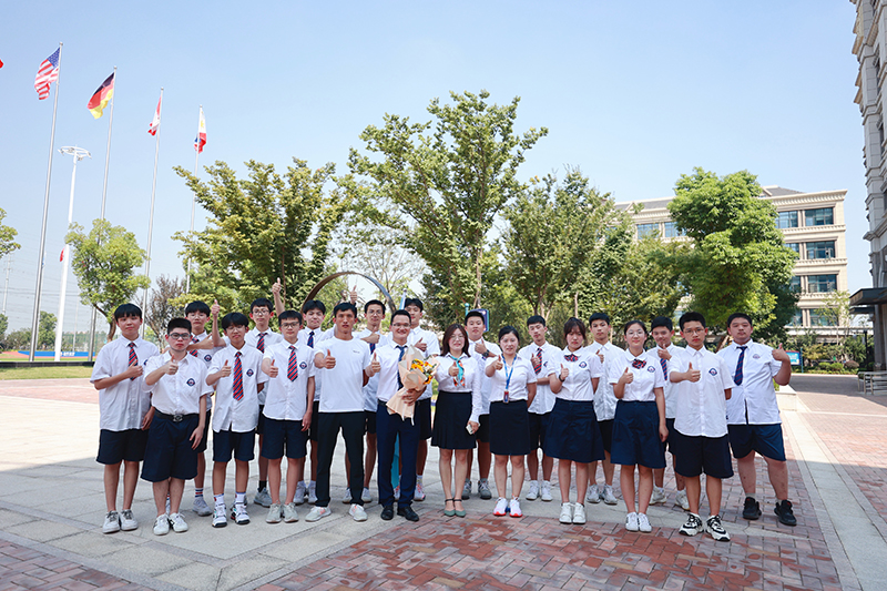 0029cc金沙贵宾会公学毕业季|在夏天遇见就在夏天握别吧